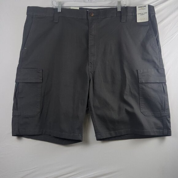 Signature Gold Levi Strauss Charcoal Gray Cargo Shorts Mens 44 Hits At The Knee - Picture 1 of 16